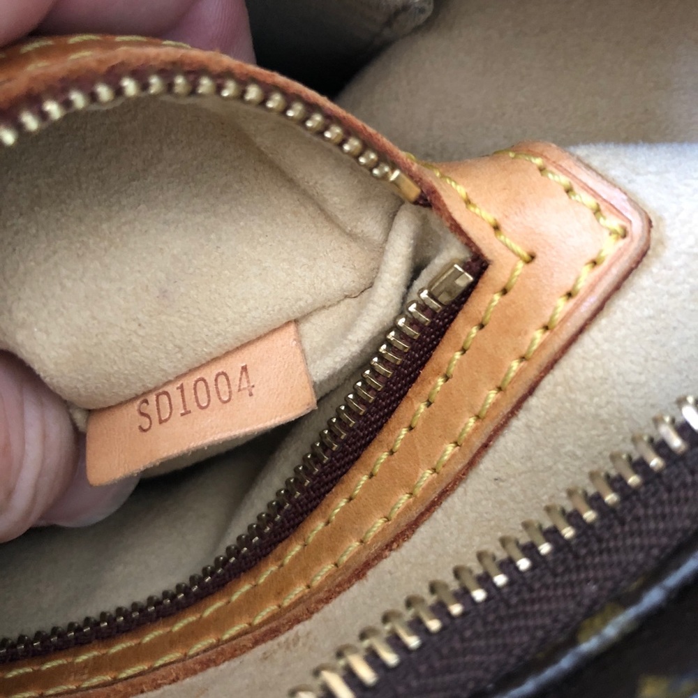 Louis Vuitton vintage monogram looping handbag - Picture 8 of 16